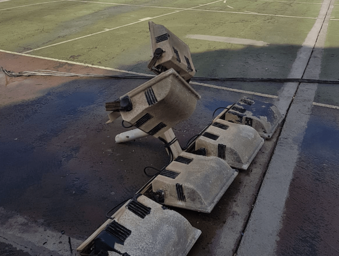 Imagen de una de las torretas que se han retirado (Foto TA)